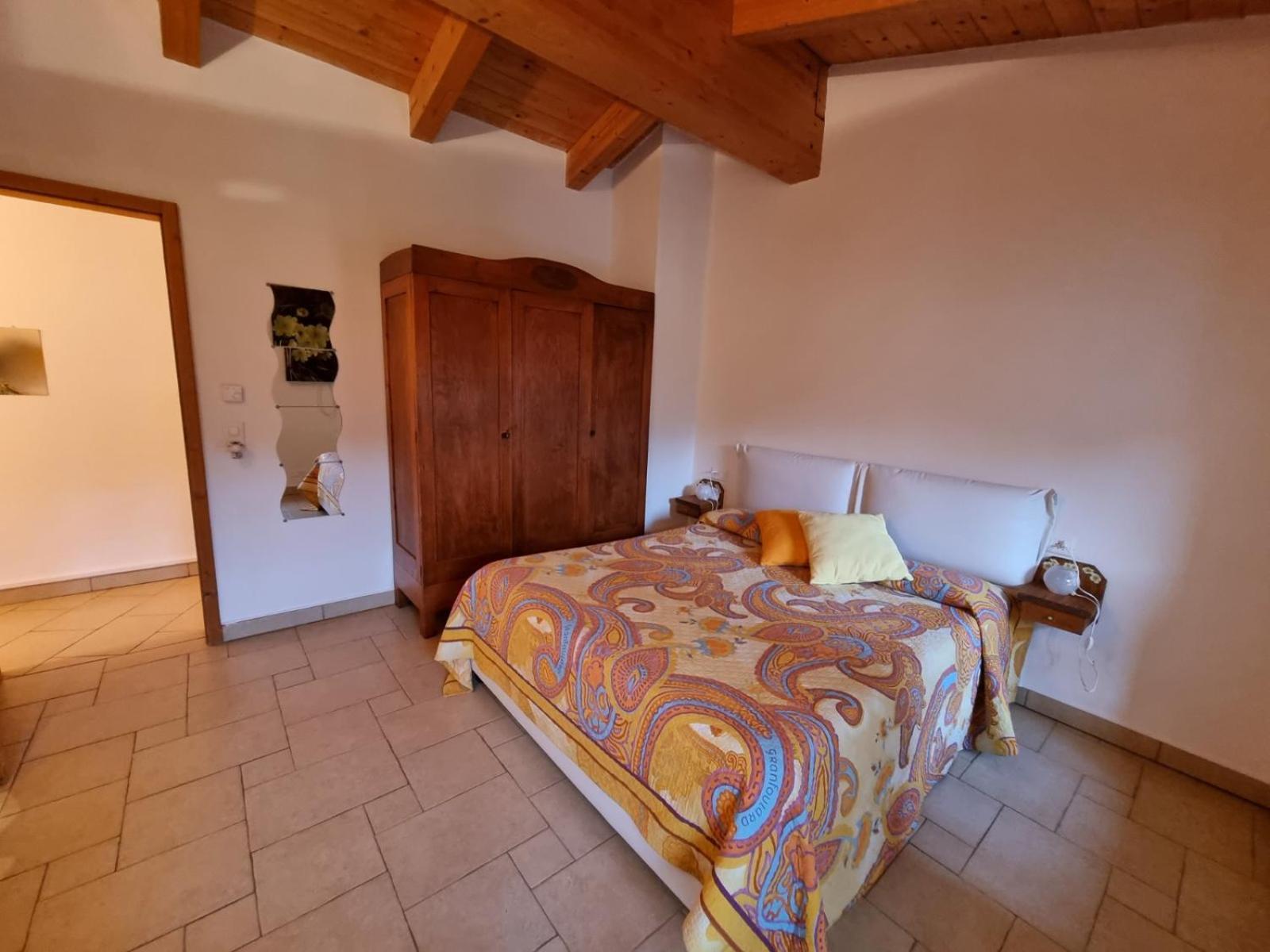 Bed and Breakfast La Nave Monteggio Habitación foto